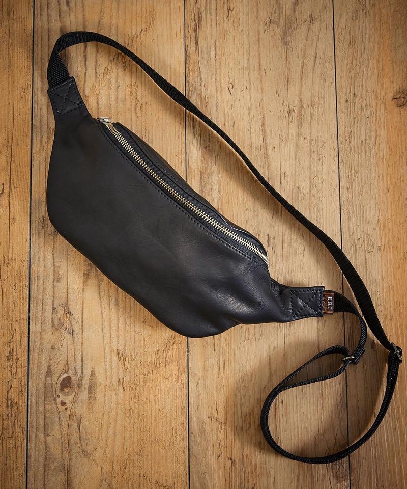 m*i様 MR.OLIVE E.O.I ボディバッグ BLACK ミスターオリー MR.OLIVE E.O.I ミスターオリーブ イー.オー.アイ ボディバッグ メンズ