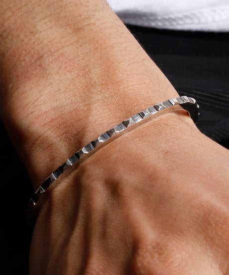 HARIM ハリム / Nail Heads Bangle SILVER / HRA025SV