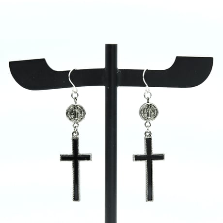 "Sacred"タイニーピアス