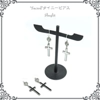 "Sacred"タイニーピアス
