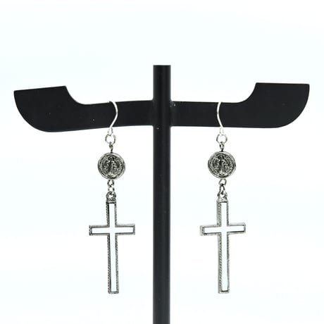 "Sacred"タイニーピアス