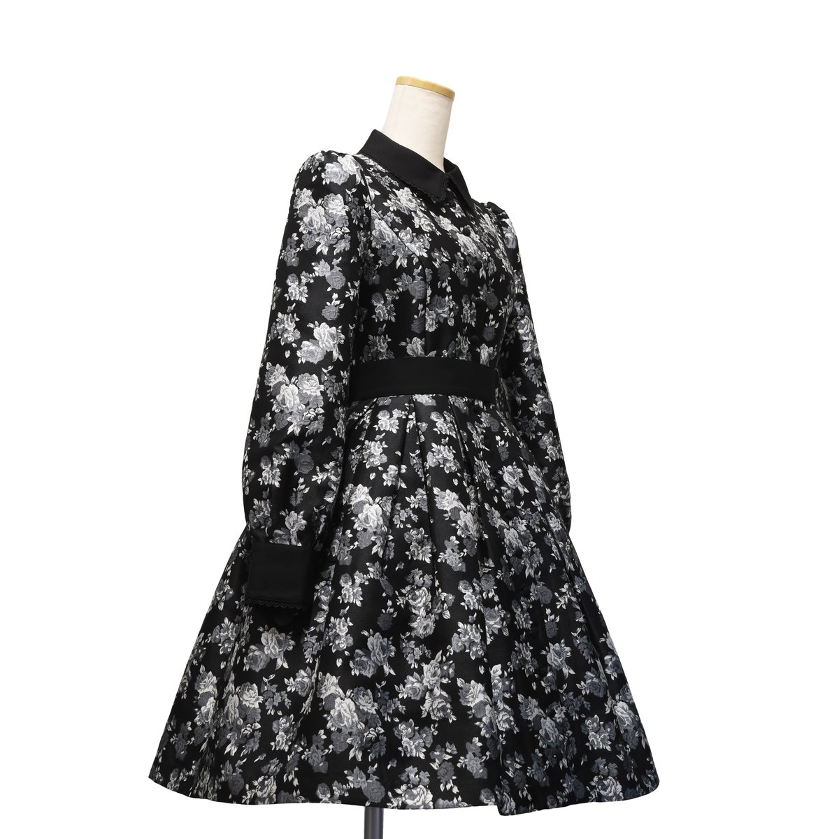 ローズジャガードタックワンピース | Sheglit MiDiom online store