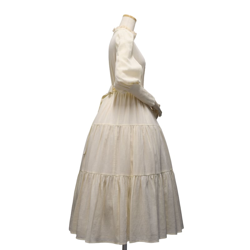 ERADIE アイボリー プリーツティアードドレス Pleated tiered dress