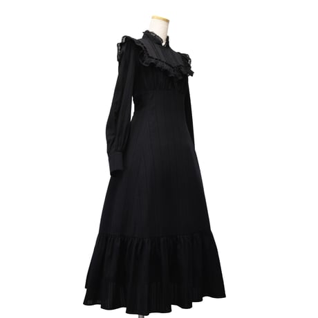 鈴蘭のレースドレス