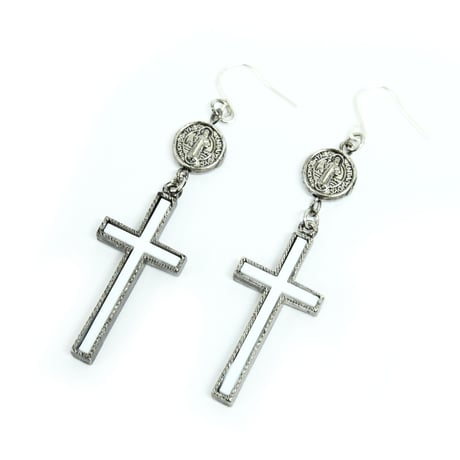 "Sacred"タイニーピアス