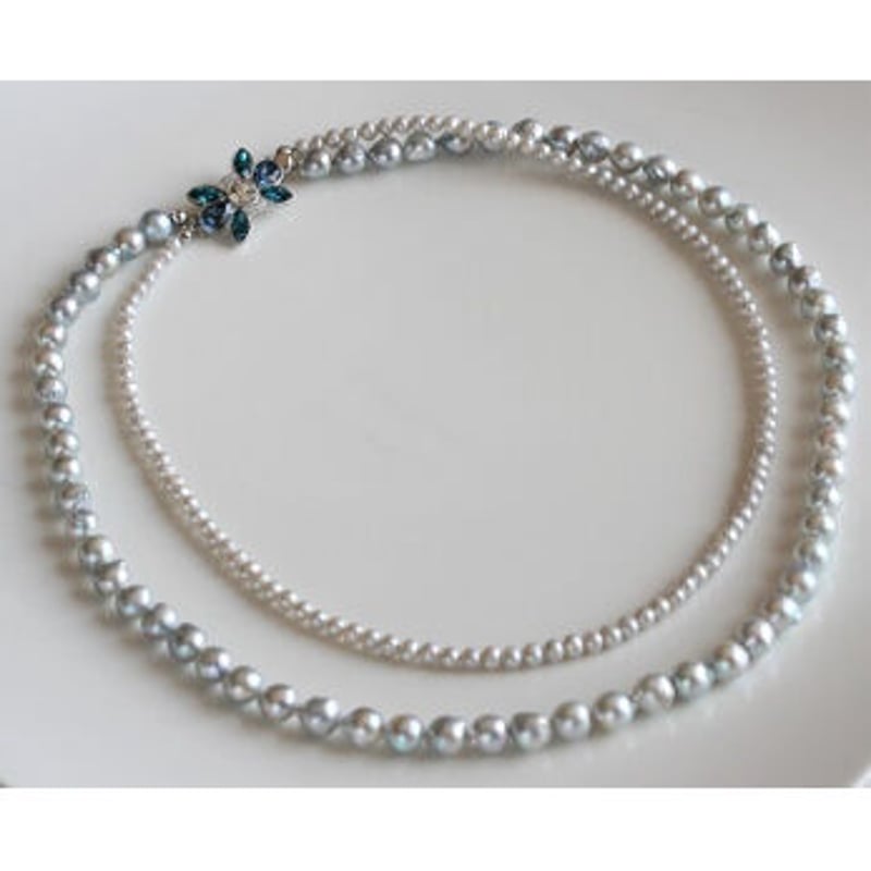 グレー系2連パールネックレス・スワロフスキーの留め金付き