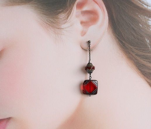 赤系のチェコガラスピアス007 | YAZの宝石箱 ショップ