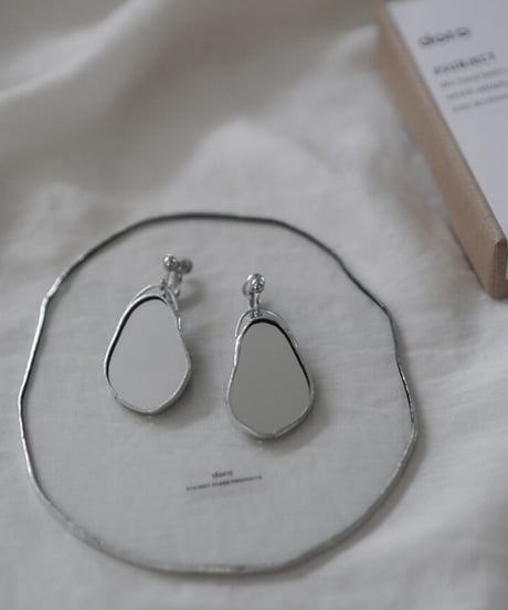 MIRROR GLASS BEAN SHAPE EARRING / ピアス・イヤリング