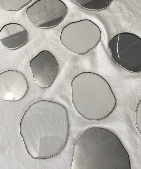 PUDDLE MIRROR PLATE / M / W115×H100 / FELT
