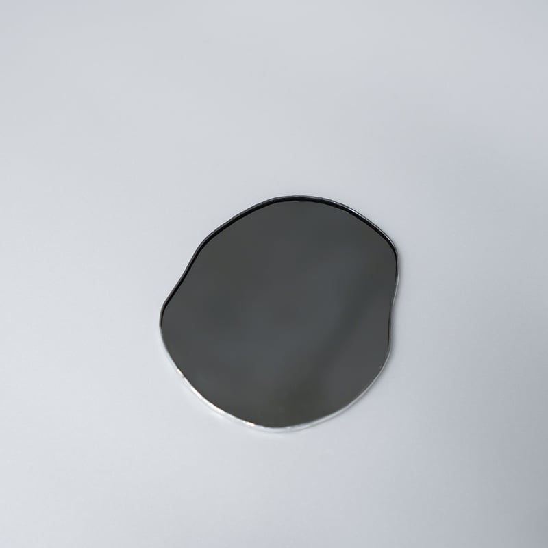 PUDDLE MIRROR PLATE / S / W85×H95 / FELT | doro