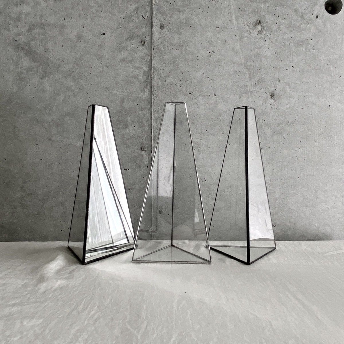 ★Hiroass★asian ★interior　GlassFlower　set HAKU GLASS FLOWER VASE / H20cm | doro ONLINE STORE