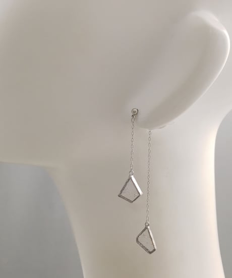W HANGING EARRING / ピアス・イヤリング