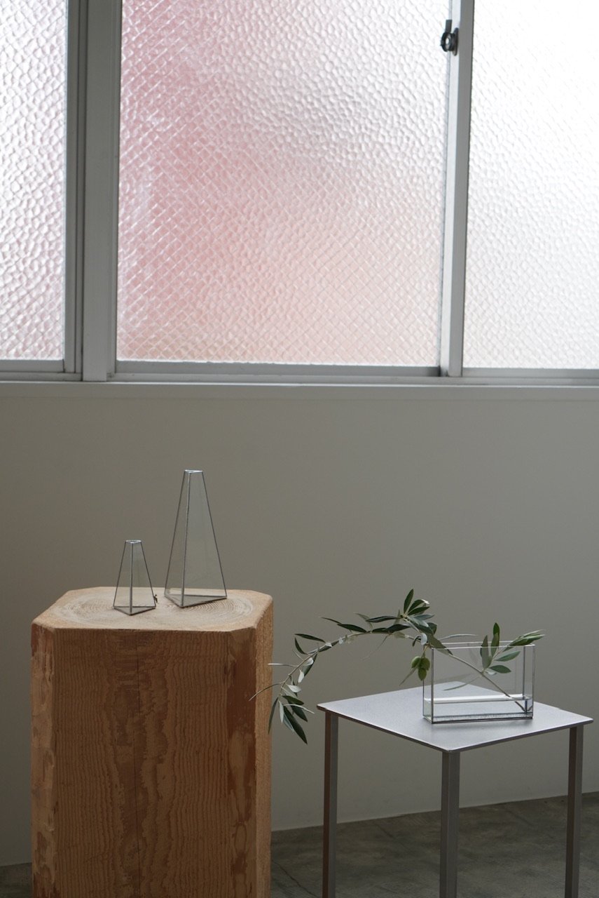 FLOWER VASE / W15.2cm / ガラス器・長方薄型 | doro ONLINE