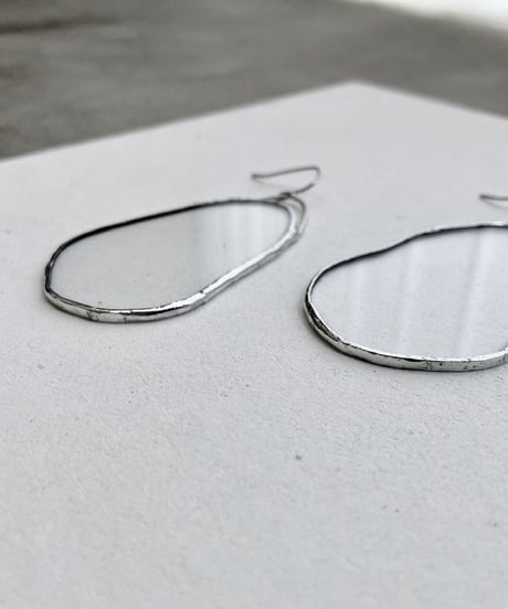 OYSTER SHAPE EARRING / ピアス・イヤリング