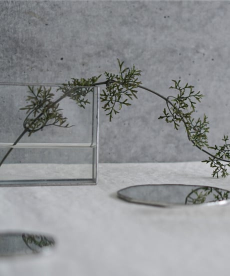 HAKU GLASS FLOWER VASE / H10 cm