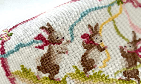 Polka dots Embroidery Studio
