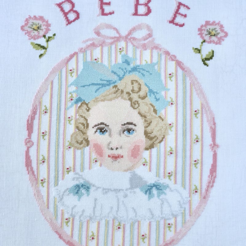 クロスステッチ図案 BEBE | Polka dots Embroidery Studio