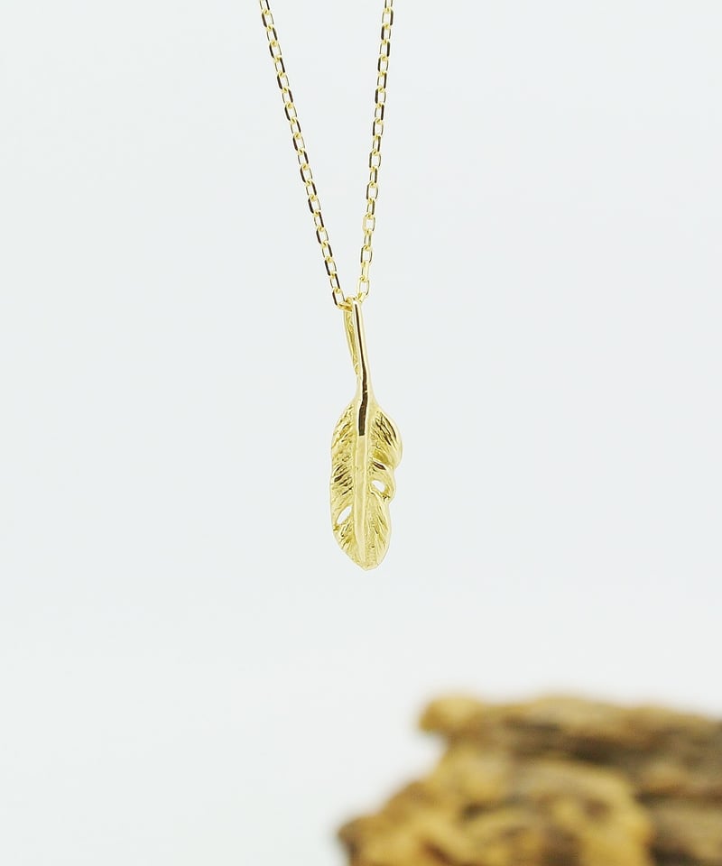 K10フェザートップ K18ネックレス 22093-170 K18 フェザー/P SS | CROCE・VIGOR オンラインショップ