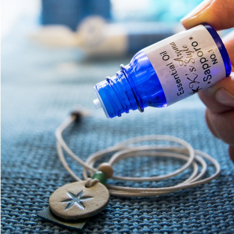 アロマグッズ kae 陶器アロマスタイルペンダント EZOSHIKA | herb-ks-factory