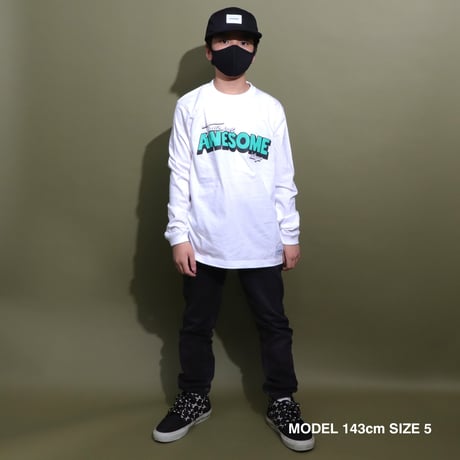 AWESOME  DAYS  L/S   TEE  WHITE