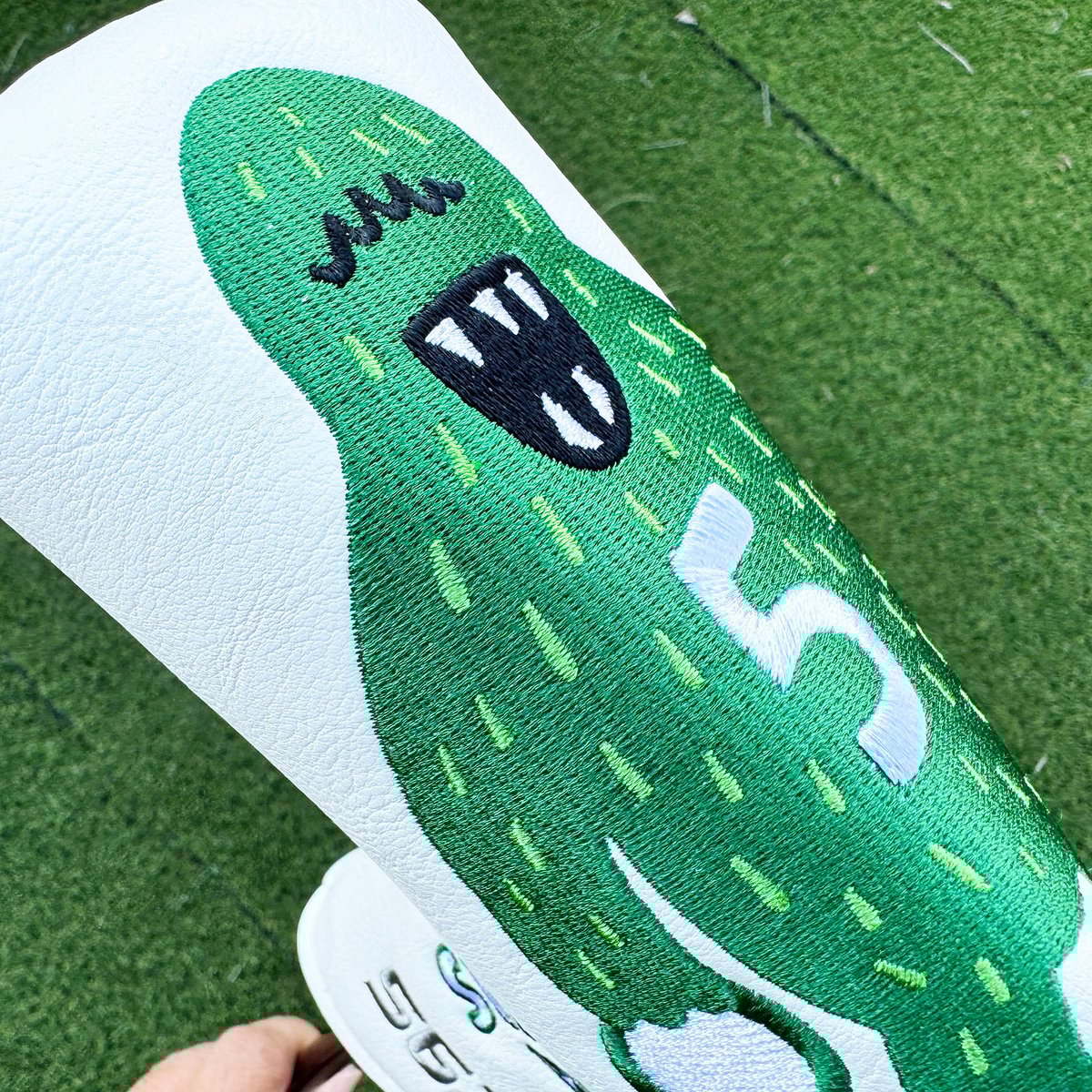 超レア 562B パターカバー　100個限定品nomGOLF 野村タケオ 野村タケオデザインの562Bパターカバー発売中ですよ！ | 野村タケオの