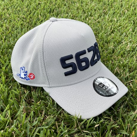 562B×NEW ERAコラボキャップ