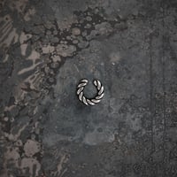 【予約】press earcuff  medium SV  片耳【HRA042CFSV　M　】