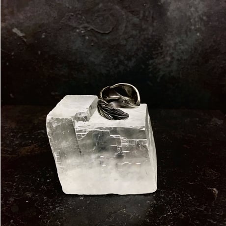 【予約】ＨＡＲＩＭ　 Owl Feather ring SV  【HRR015SV】