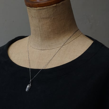 【予約】EX TINY FEATHER PENDANT【HRPM004OX/GP/RP 】