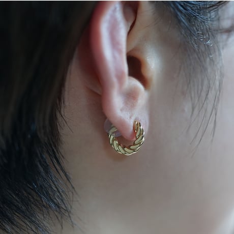 【予約】press earcuff  medium GP  片耳【HRA042CFGP　M　】