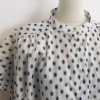 『LEUEF』アンティーク柄ブラウス