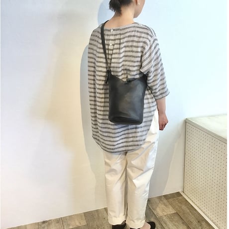 [ HELLEN  KAMINSKI ]  CARILLA-s
