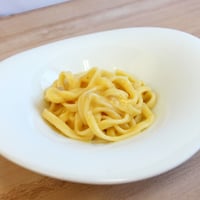 中沢製麺製カラヒグ麺 低加水パスタフレスカ　フェットチーネタイプ　2食