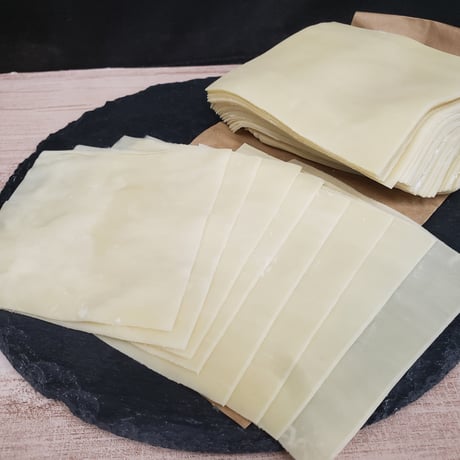 ワンタン皮　300ｇ（約50枚）