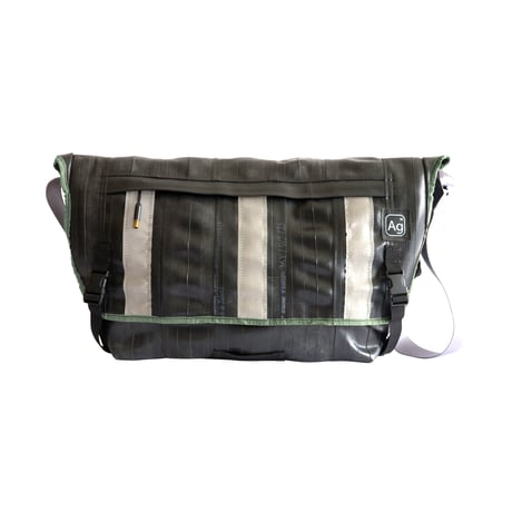 Alchemy Goods メッセンジャーバッグ、 タイヤチューブ素材 Amazon.com: Alchemy Goods Haversack Messenger Bag, Made from