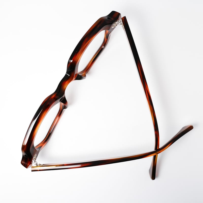 Vue dc（ヴューディーシー） BUS2-067 | meganenotsujino