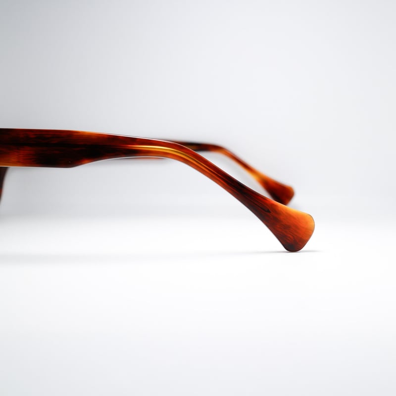 Vue dc（ヴューディーシー） BUS2-067 | meganenotsujino