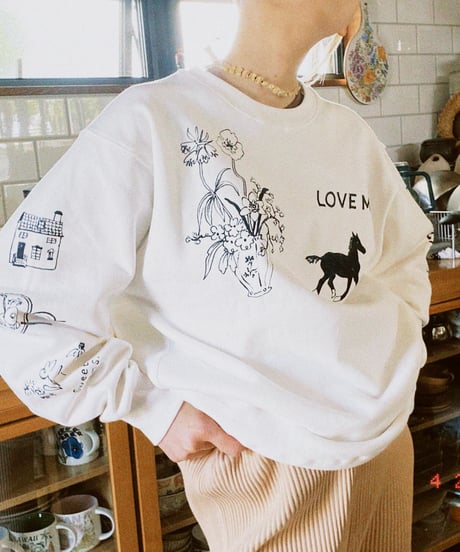 Paint Sweatshirt "LOVE ME"