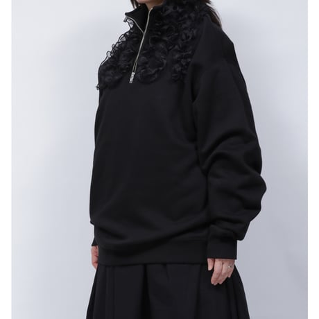 FRILL ZIP SWEAT  /  262-AC032  /   BLACK