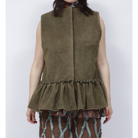 FLEECE FRILL VEST   /  262-AS022 /   OLIVE
