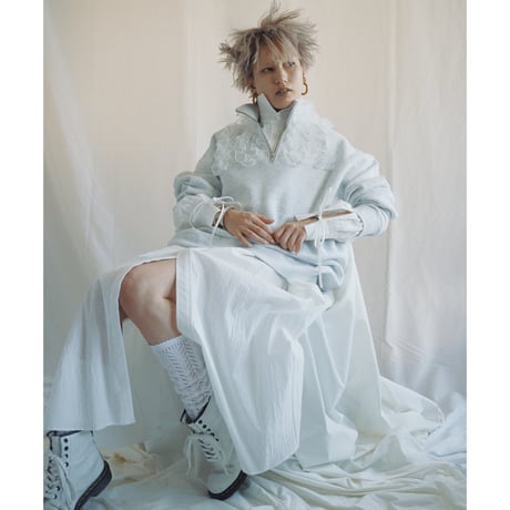FRILL ZIP SWEAT  /  262-AC032  /   GRAY