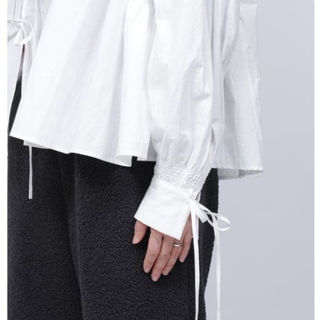 GATHER EMBROIDERY SHIRT  /  262-AS001  /  WHITE