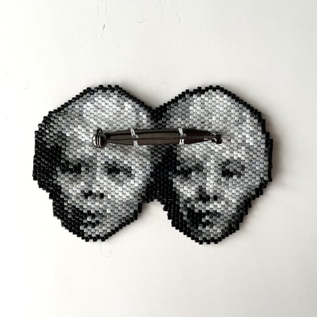 のそ子 ／ Twins Brooch ｜老  [ 双子 ブローチ ]