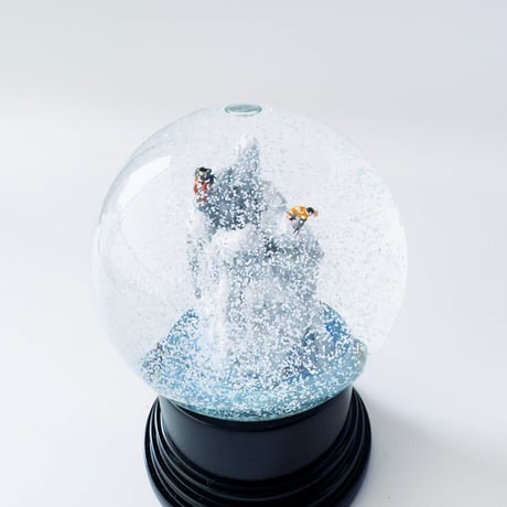 Ato1snow ／ Snowdome M｜吸い込まれる：22