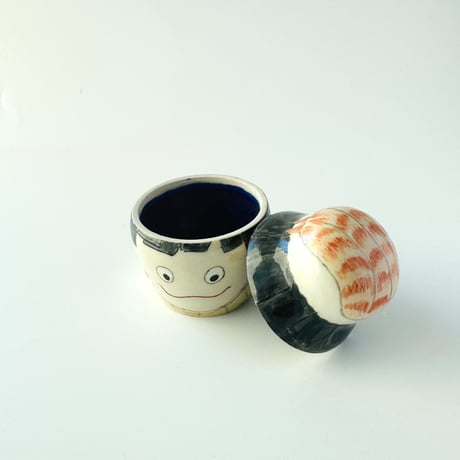 esou ceramics ／ 寿司君マトリョーシカ型小物入れ