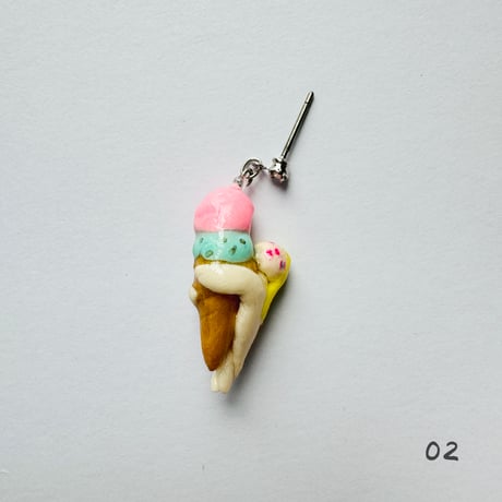 三浦由美子 ／ アイスクリームガール ピアス