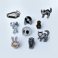 PINS  Skull スカル ピンバッジ