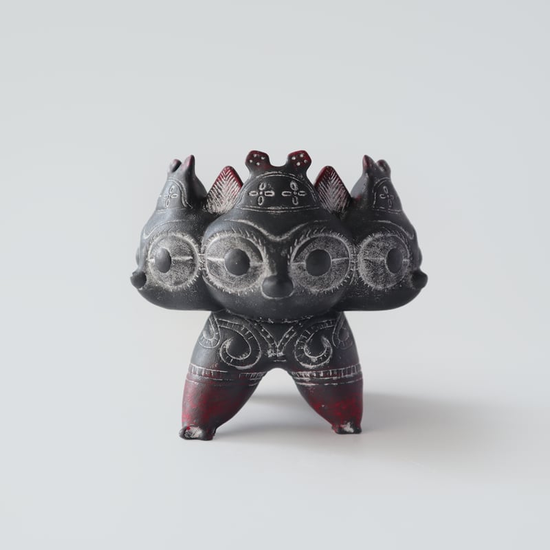 乙幡啓子 ／ 遮光器 土偶犬「ドッグゥ」｜ケルベロス土偶：08