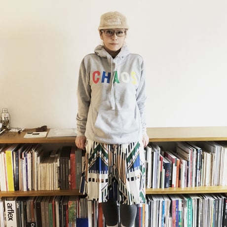 83 original ／ CHAOS フーディー Front Print