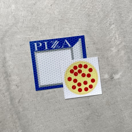 前田 麦 ／ PIZZA ｜高輝度反射ステッカー